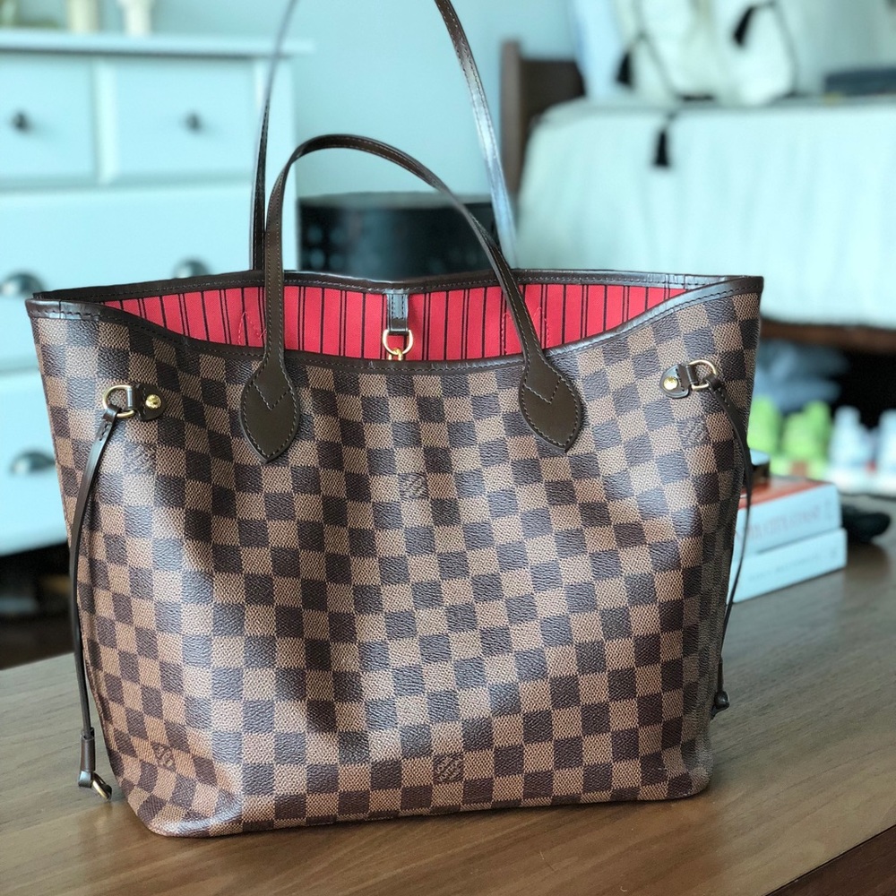 100% AUTHENTIC Louis Vuitton Neverfull MM Tote.